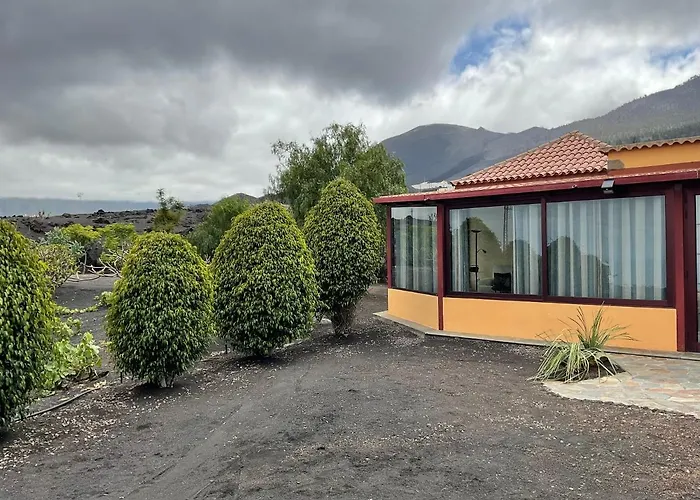 Casa Cueva De Palomas 2 *