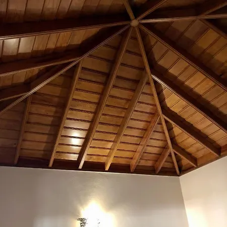 Casa Cueva De Palomas 2 *